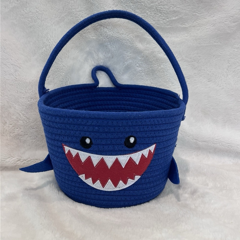 Shark Themed‎ Easter Easter Basket EXCELLENT